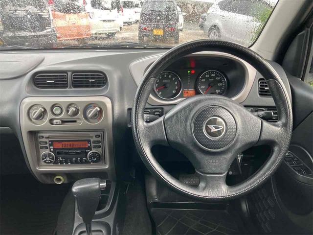 テリオスキッド カスタムＸ　スマートキー　ＡＴ　盗難防止システム　ＡＢＳ　ＣＤ　ＭＤ　アルミホイール　衝突安全ボディ　エアコン　パワーステアリング　パワーウィンドウ（2枚目）