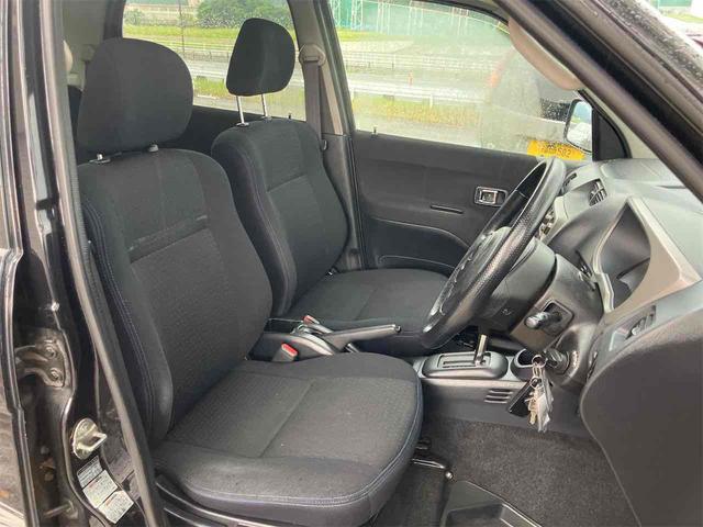 テリオスキッド カスタムＸ　スマートキー　ＡＴ　盗難防止システム　ＡＢＳ　ＣＤ　ＭＤ　アルミホイール　衝突安全ボディ　エアコン　パワーステアリング　パワーウィンドウ（10枚目）