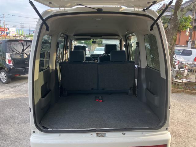ハイゼットカーゴ クルーズ　４ＷＤ　ＭＴ　ＥＴＣ　両側スライドドア　電動格納ミラー　アルミホイール　エアコン　パワーステアリング　パワーウィンドウ　運転席エアバッグ　助手席エアバッグ（11枚目）