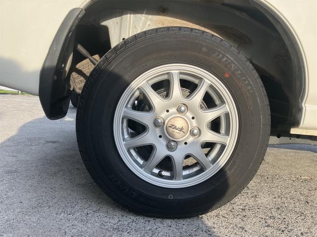 ハイゼットカーゴ クルーズ　４ＷＤ　ＭＴ　ＥＴＣ　両側スライドドア　電動格納ミラー　アルミホイール　エアコン　パワーステアリング　パワーウィンドウ　運転席エアバッグ　助手席エアバッグ（19枚目）