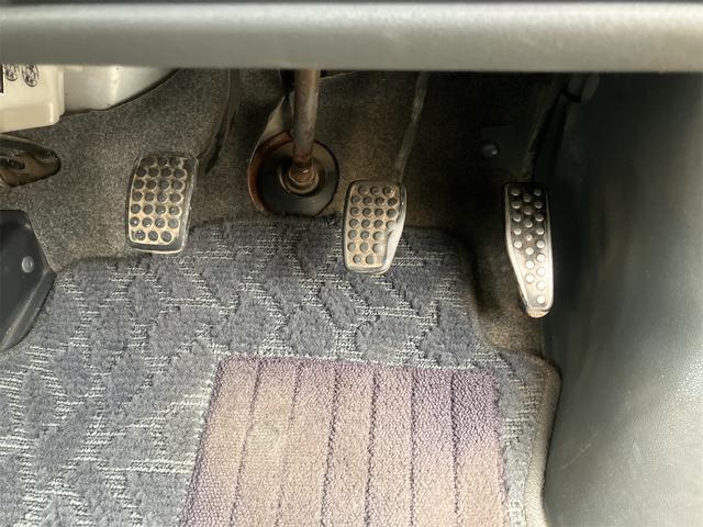 ハイゼットカーゴ クルーズ　４ＷＤ　ＭＴ　ＥＴＣ　両側スライドドア　電動格納ミラー　アルミホイール　エアコン　パワーステアリング　パワーウィンドウ　運転席エアバッグ　助手席エアバッグ（32枚目）