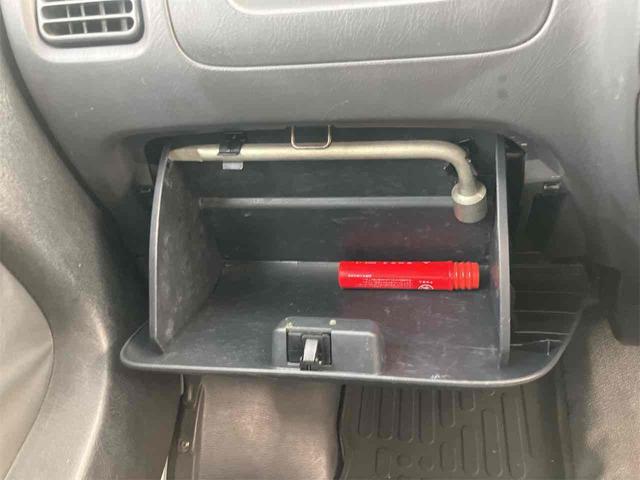 キャリイトラック KUスペシャル 4WD ワンオーナー AT エアコン パワーステアリング 運転席エアバッグ 助手席エアバッグ(27枚目)