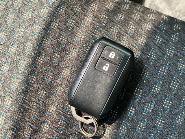 ハスラー ハイブリッドＸ　ナビ地デジＴＶ　バックカメラ　Ｂｌｕｅｔｏｏｔｈ　スマートキー　ＥＴＣ　プッシュスターター　オートライト　ＬＥＤヘッドライト　純正１５インチアルミ　レーダーブレーキサポート　レーンアシスト　横滑り防止（10枚目）