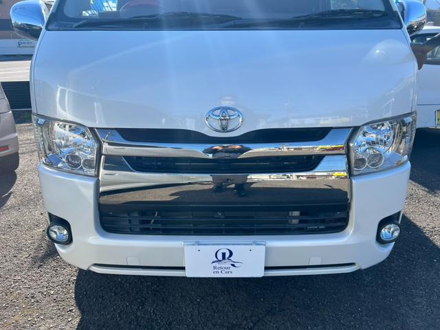 ハイエースバン スーパーＧＬ　ダークプライム　ディーゼル　社外ナビ　Ｂカメラ　ドラレコ　両側パワースライド　シートカバー　社外ＡＷ　ベットキット　社外テールライト　ＬＥＤライト（6枚目）