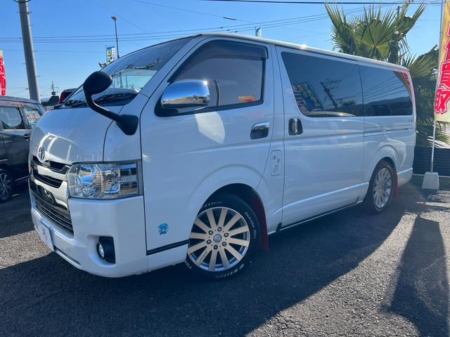 ハイエースバン スーパーＧＬ　ダークプライム　ディーゼル　社外ナビ　Ｂカメラ　ドラレコ　両側パワースライド　シートカバー　社外ＡＷ　ベットキット　社外テールライト　ＬＥＤライト（7枚目）