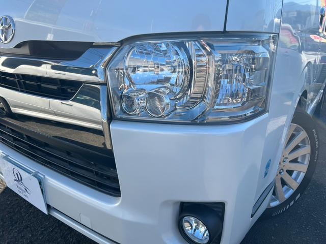 ハイエースバン スーパーＧＬ　ダークプライム　ディーゼル　社外ナビ　Ｂカメラ　ドラレコ　両側パワースライド　シートカバー　社外ＡＷ　ベットキット　社外テールライト　ＬＥＤライト（9枚目）