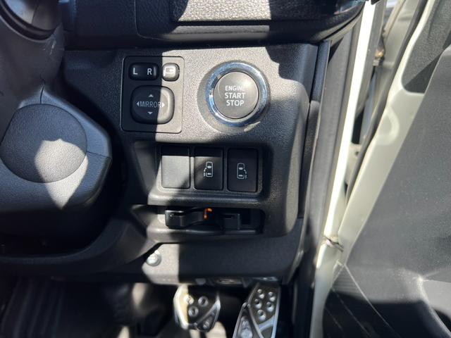 ハイエースバン スーパーＧＬ　ダークプライム　ディーゼル　社外ナビ　Ｂカメラ　ドラレコ　両側パワースライド　シートカバー　社外ＡＷ　ベットキット　社外テールライト　ＬＥＤライト（27枚目）