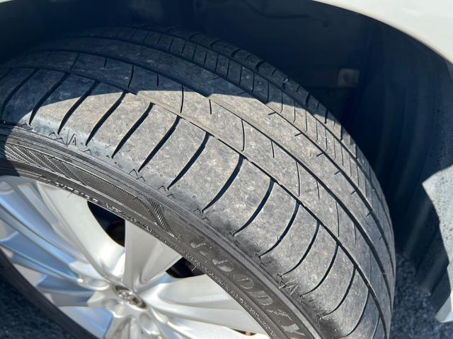 ヴェルファイア ２．５Ｚ　アルパインワイドナビ　Ｂカメラ　フルセグ　ＤＶＤ再生　レーダークルーズ　ドラレコ　８人乗り　フリップダウン　両側パワースライド　純正１８インチＡＷ　スマートキー　ＥＴＣ　コーナーセンサー　ＬＥＤライト（28枚目）