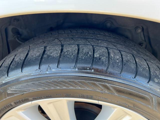 ヴェルファイア ２．５Ｚ　アルパインワイドナビ　Ｂカメラ　フルセグ　ＤＶＤ再生　レーダークルーズ　ドラレコ　８人乗り　フリップダウン　両側パワースライド　純正１８インチＡＷ　スマートキー　ＥＴＣ　コーナーセンサー　ＬＥＤライト（29枚目）