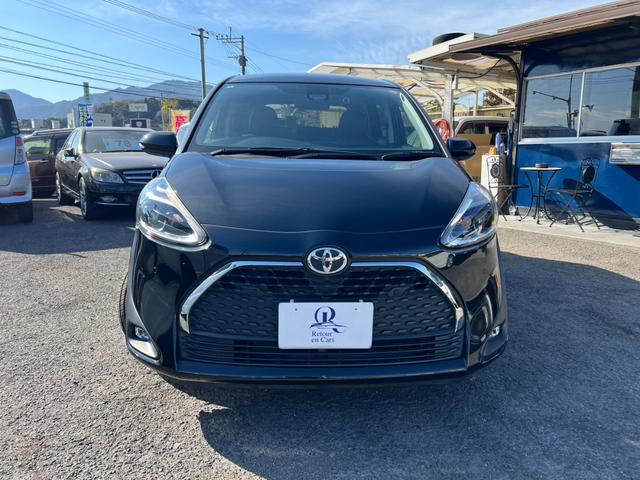 シエンタ Ｇ　クエロ　評価書付　ディーラー車検記録簿有　７人乗　純正ナビ　ＤＶＤ　Ｂｌｕｅｔｏｏｔｈ　Ｂカメラ　フルセグ　両側パワースライド　ハーフレザー　ＥＴＣ　ドラレコ　レーンキープ　１５インチＡＷ　コーナーセンサー（6枚目）