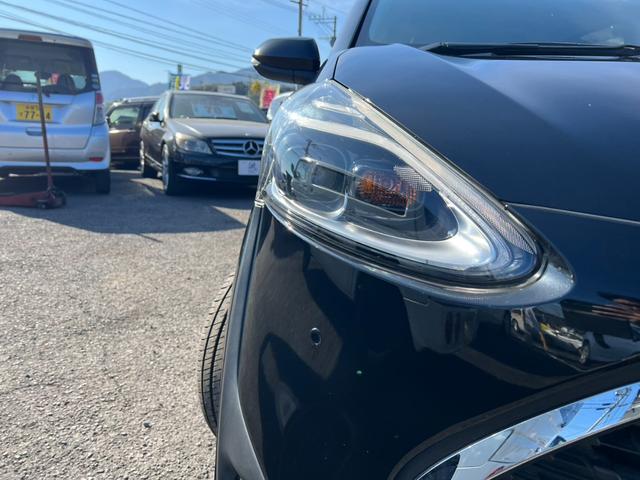 シエンタ Ｇ　クエロ　評価書付　ディーラー車検記録簿有　７人乗　純正ナビ　ＤＶＤ　Ｂｌｕｅｔｏｏｔｈ　Ｂカメラ　フルセグ　両側パワースライド　ハーフレザー　ＥＴＣ　ドラレコ　レーンキープ　１５インチＡＷ　コーナーセンサー（8枚目）