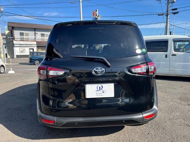 シエンタ Ｇ　クエロ　評価書付　ディーラー車検記録簿有　７人乗　純正ナビ　ＤＶＤ　Ｂｌｕｅｔｏｏｔｈ　Ｂカメラ　フルセグ　両側パワースライド　ハーフレザー　ＥＴＣ　ドラレコ　レーンキープ　１５インチＡＷ　コーナーセンサー（14枚目）