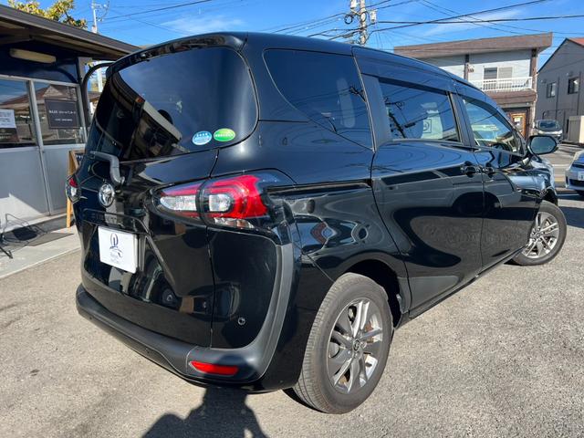 シエンタ Ｇ　クエロ　評価書付　ディーラー車検記録簿有　７人乗　純正ナビ　ＤＶＤ　Ｂｌｕｅｔｏｏｔｈ　Ｂカメラ　フルセグ　両側パワースライド　ハーフレザー　ＥＴＣ　ドラレコ　レーンキープ　１５インチＡＷ　コーナーセンサー（15枚目）