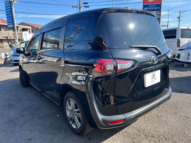 シエンタ Ｇ　クエロ　評価書付　ディーラー車検記録簿有　７人乗　純正ナビ　ＤＶＤ　Ｂｌｕｅｔｏｏｔｈ　Ｂカメラ　フルセグ　両側パワースライド　ハーフレザー　ＥＴＣ　ドラレコ　レーンキープ　１５インチＡＷ　コーナーセンサー（16枚目）