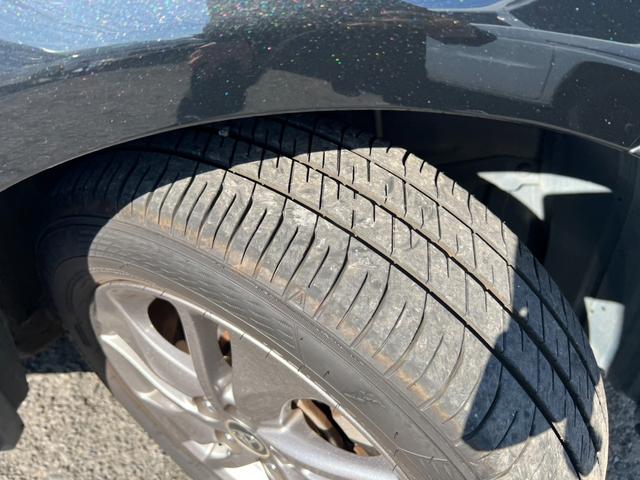 シエンタ Ｇ　クエロ　評価書付　ディーラー車検記録簿有　７人乗　純正ナビ　ＤＶＤ　Ｂｌｕｅｔｏｏｔｈ　Ｂカメラ　フルセグ　両側パワースライド　ハーフレザー　ＥＴＣ　ドラレコ　レーンキープ　１５インチＡＷ　コーナーセンサー（23枚目）