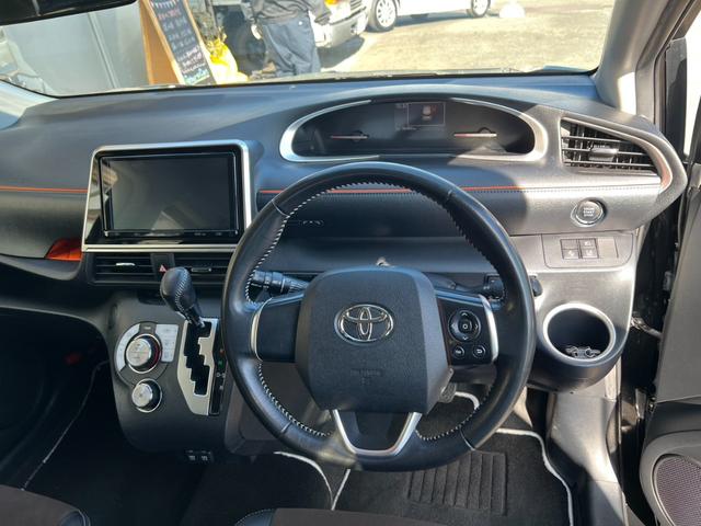 シエンタ Ｇ　クエロ　評価書付　ディーラー車検記録簿有　７人乗　純正ナビ　ＤＶＤ　Ｂｌｕｅｔｏｏｔｈ　Ｂカメラ　フルセグ　両側パワースライド　ハーフレザー　ＥＴＣ　ドラレコ　レーンキープ　１５インチＡＷ　コーナーセンサー（32枚目）