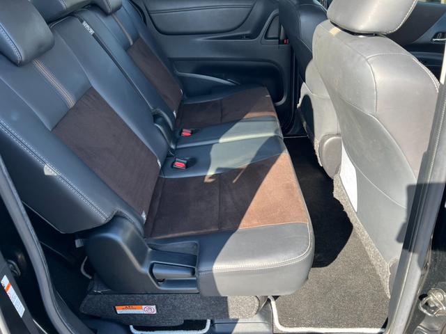 シエンタ Ｇ　クエロ　評価書付　ディーラー車検記録簿有　７人乗　純正ナビ　ＤＶＤ　Ｂｌｕｅｔｏｏｔｈ　Ｂカメラ　フルセグ　両側パワースライド　ハーフレザー　ＥＴＣ　ドラレコ　レーンキープ　１５インチＡＷ　コーナーセンサー（47枚目）