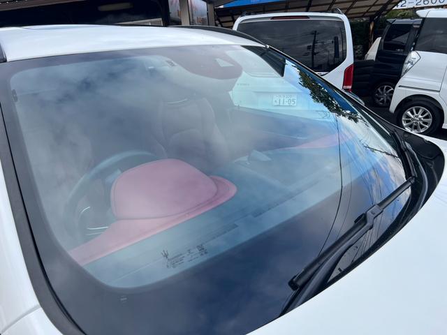 レヴァンテ Ｓグランスポーツ　ネリッシモパッケージ　評価書付　全方位カメラ　カープレイ　レーダークルーズ　シートベンチレーション　後席モニター２台　走行中ＴＶＯＫ　サンルーフ　２１インチＡＷ　レッドキャリパー　ＥＴＣ　スマートキー×２　ＤＶＤプレイヤー（16枚目）