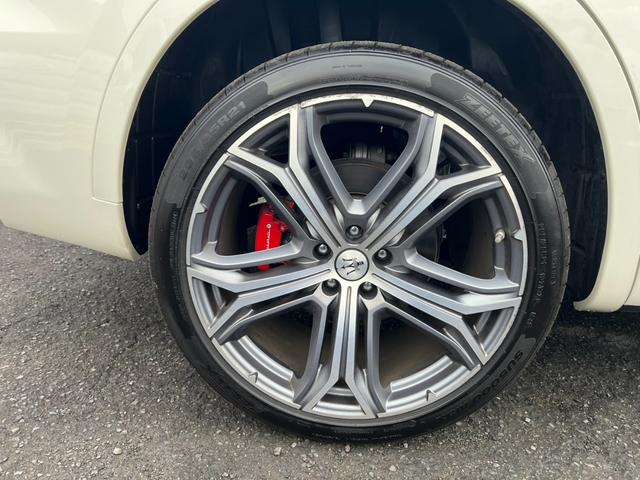 レヴァンテ Ｓグランスポーツ　ネリッシモパッケージ　評価書付　全方位カメラ　カープレイ　レーダークルーズ　シートベンチレーション　後席モニター２台　走行中ＴＶＯＫ　サンルーフ　２１インチＡＷ　レッドキャリパー　ＥＴＣ　スマートキー×２　ＤＶＤプレイヤー（31枚目）