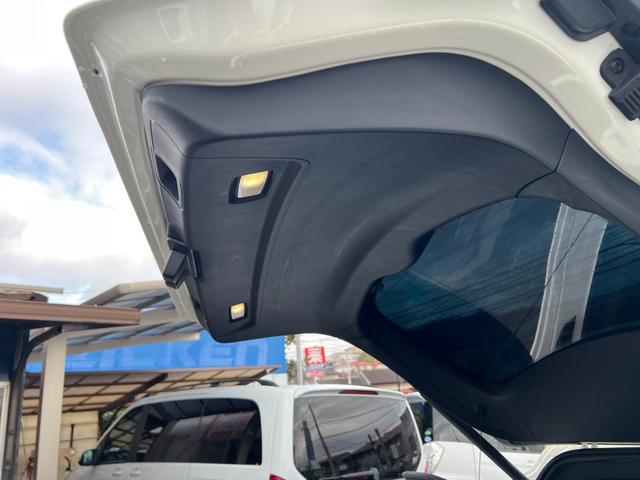 レヴァンテ Ｓグランスポーツ　ネリッシモパッケージ　評価書付　全方位カメラ　カープレイ　レーダークルーズ　シートベンチレーション　後席モニター２台　走行中ＴＶＯＫ　サンルーフ　２１インチＡＷ　レッドキャリパー　ＥＴＣ　スマートキー×２　ＤＶＤプレイヤー（73枚目）