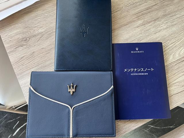 レヴァンテ Ｓグランスポーツ　ネリッシモパッケージ　評価書付　全方位カメラ　カープレイ　レーダークルーズ　シートベンチレーション　後席モニター２台　走行中ＴＶＯＫ　サンルーフ　２１インチＡＷ　レッドキャリパー　ＥＴＣ　スマートキー×２　ＤＶＤプレイヤー（80枚目）