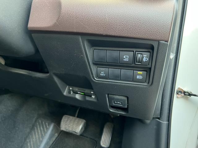 ヤリスクロス ハイブリッドＺ　評価書付　ワンオーナー　ディスプレイオーディオ　全方位カメラ　ドラレコ　シートヒーター　スマートキー　ハーフレザーシート　ビルトインＥＴＣ　純正１８インチＡＷ　レーダークルーズ　コーナーセンサー（36枚目）