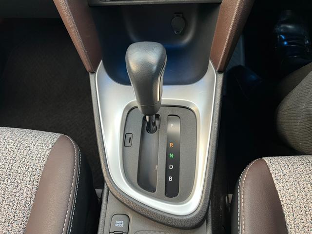 ヤリスクロス ハイブリッドＺ　評価書付　ワンオーナー　ディスプレイオーディオ　全方位カメラ　ドラレコ　シートヒーター　スマートキー　ハーフレザーシート　ビルトインＥＴＣ　純正１８インチＡＷ　レーダークルーズ　コーナーセンサー（40枚目）