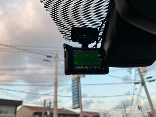 ヤリスクロス ハイブリッドＺ　評価書付　ワンオーナー　ディスプレイオーディオ　全方位カメラ　ドラレコ　シートヒーター　スマートキー　ハーフレザーシート　ビルトインＥＴＣ　純正１８インチＡＷ　レーダークルーズ　コーナーセンサー（42枚目）