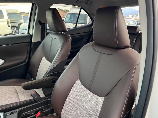 ヤリスクロス ハイブリッドＺ　評価書付　ワンオーナー　ディスプレイオーディオ　全方位カメラ　ドラレコ　シートヒーター　スマートキー　ハーフレザーシート　ビルトインＥＴＣ　純正１８インチＡＷ　レーダークルーズ　コーナーセンサー（47枚目）