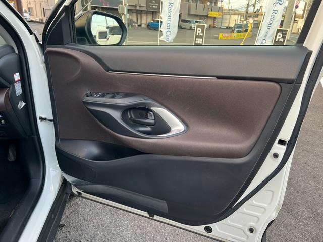 ヤリスクロス ハイブリッドＺ　評価書付　ワンオーナー　ディスプレイオーディオ　全方位カメラ　ドラレコ　シートヒーター　スマートキー　ハーフレザーシート　ビルトインＥＴＣ　純正１８インチＡＷ　レーダークルーズ　コーナーセンサー（58枚目）