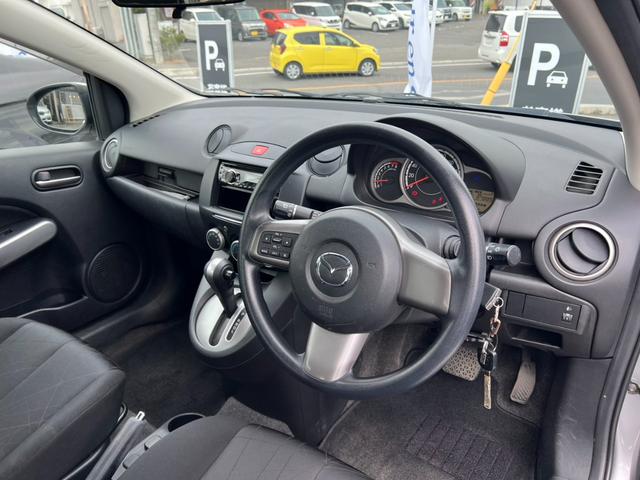 デミオ 13C-V 評価書付 ワンオーナー ETC ドアバイザー フロアマット 禁煙車(27枚目)