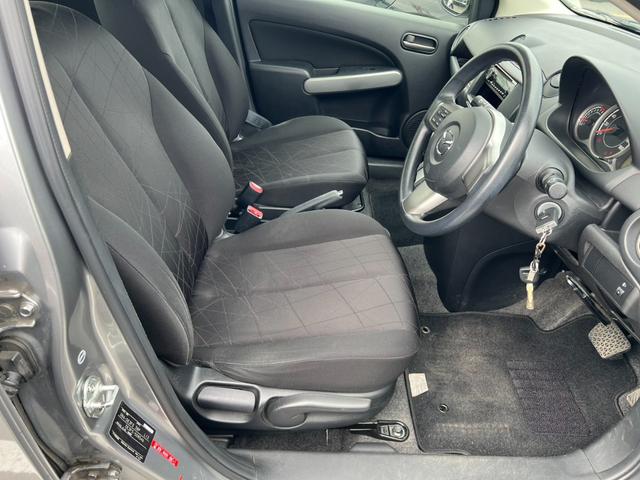 デミオ 13C-V 評価書付 ワンオーナー ETC ドアバイザー フロアマット 禁煙車(36枚目)