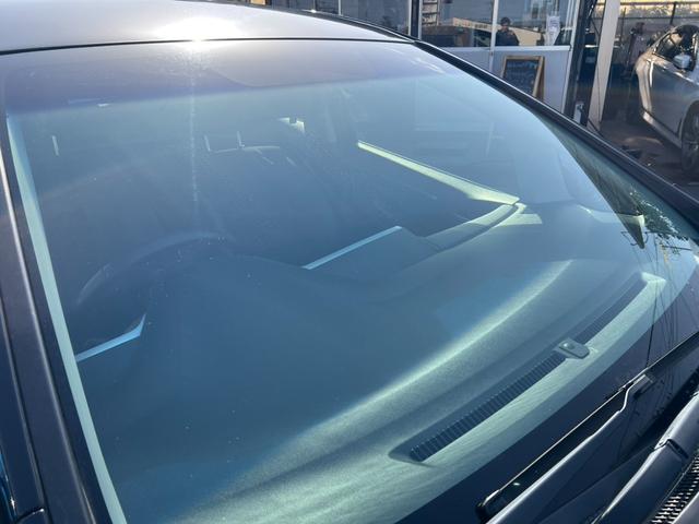 フィットハイブリッド Ｌパッケージ　評価書付　純正ナビ　地デジ　ＣＤ／ＤＶＤ　Ｂｌｕｅｔｏｏｔｈ　バックカメラ　ＥＴＣ　ハーフレザー　クルコン　３６０°ドラレコ　スマートキー　オートライト（18枚目）