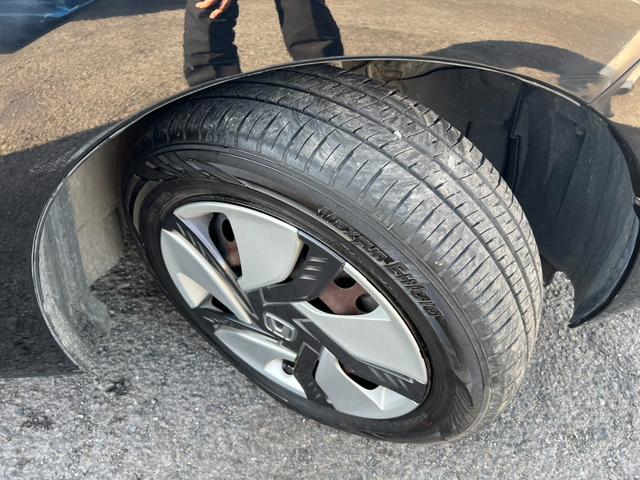 フィットハイブリッド Ｌパッケージ　評価書付　純正ナビ　地デジ　ＣＤ／ＤＶＤ　Ｂｌｕｅｔｏｏｔｈ　バックカメラ　ＥＴＣ　ハーフレザー　クルコン　３６０°ドラレコ　スマートキー　オートライト（19枚目）