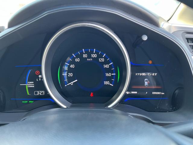 フィットハイブリッド Ｌパッケージ　評価書付　純正ナビ　地デジ　ＣＤ／ＤＶＤ　Ｂｌｕｅｔｏｏｔｈ　バックカメラ　ＥＴＣ　ハーフレザー　クルコン　３６０°ドラレコ　スマートキー　オートライト（27枚目）