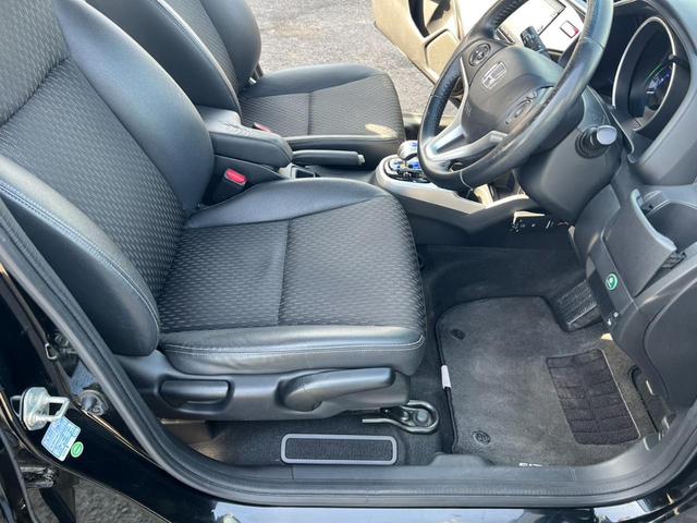 フィットハイブリッド Ｌパッケージ　評価書付　純正ナビ　地デジ　ＣＤ／ＤＶＤ　Ｂｌｕｅｔｏｏｔｈ　バックカメラ　ＥＴＣ　ハーフレザー　クルコン　３６０°ドラレコ　スマートキー　オートライト（40枚目）