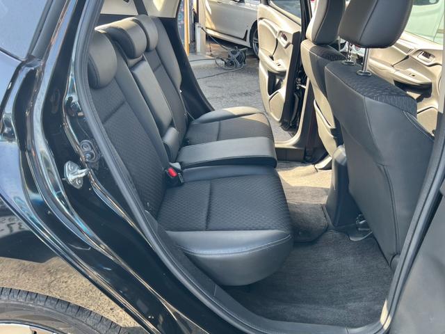 フィットハイブリッド Ｌパッケージ　評価書付　純正ナビ　地デジ　ＣＤ／ＤＶＤ　Ｂｌｕｅｔｏｏｔｈ　バックカメラ　ＥＴＣ　ハーフレザー　クルコン　３６０°ドラレコ　スマートキー　オートライト（42枚目）