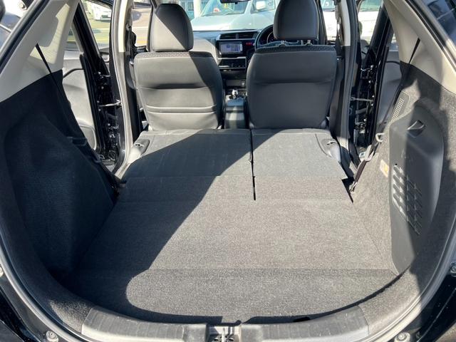 フィットハイブリッド Ｌパッケージ　評価書付　純正ナビ　地デジ　ＣＤ／ＤＶＤ　Ｂｌｕｅｔｏｏｔｈ　バックカメラ　ＥＴＣ　ハーフレザー　クルコン　３６０°ドラレコ　スマートキー　オートライト（49枚目）