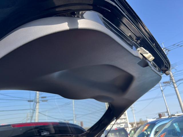 フィットハイブリッド Ｌパッケージ　評価書付　純正ナビ　地デジ　ＣＤ／ＤＶＤ　Ｂｌｕｅｔｏｏｔｈ　バックカメラ　ＥＴＣ　ハーフレザー　クルコン　３６０°ドラレコ　スマートキー　オートライト（51枚目）