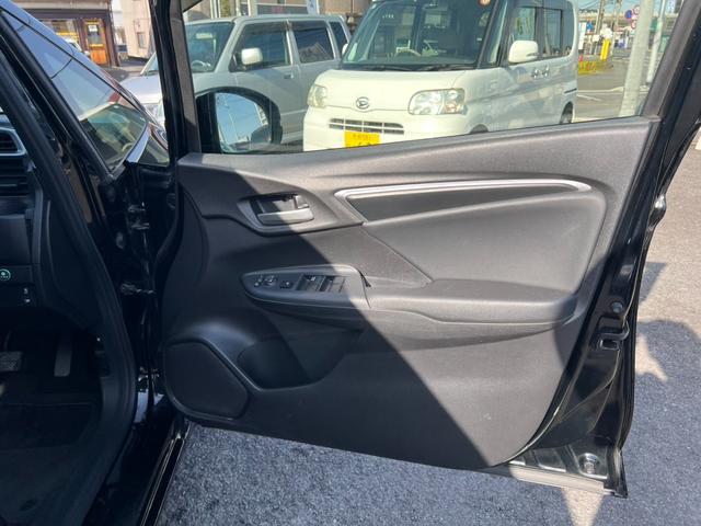 フィットハイブリッド Ｌパッケージ　評価書付　純正ナビ　地デジ　ＣＤ／ＤＶＤ　Ｂｌｕｅｔｏｏｔｈ　バックカメラ　ＥＴＣ　ハーフレザー　クルコン　３６０°ドラレコ　スマートキー　オートライト（52枚目）