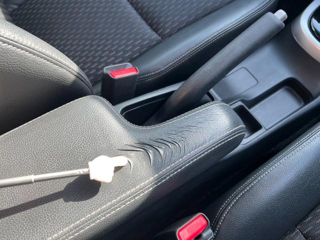 フィットハイブリッド Ｌパッケージ　評価書付　純正ナビ　地デジ　ＣＤ／ＤＶＤ　Ｂｌｕｅｔｏｏｔｈ　バックカメラ　ＥＴＣ　ハーフレザー　クルコン　３６０°ドラレコ　スマートキー　オートライト（59枚目）