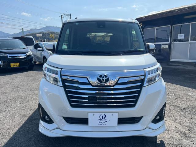 ルーミー カスタムＧ　Ｓ　鑑定書付　純正ナビ　Ｂカメラ　フルセグ　スマートアシスト　ＬＥＤライト　スマートキー　Ｂｌｕｅｔｏｏｔｈ　両側パワースライドドア　クルコン　ステアスイッチ　ＥＴＣ　アイドリングストップ　フルフラット（6枚目）