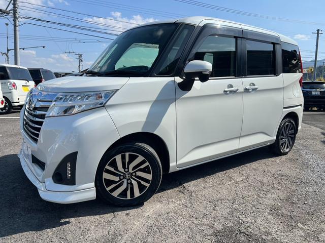 ルーミー カスタムＧ　Ｓ　鑑定書付　純正ナビ　Ｂカメラ　フルセグ　スマートアシスト　ＬＥＤライト　スマートキー　Ｂｌｕｅｔｏｏｔｈ　両側パワースライドドア　クルコン　ステアスイッチ　ＥＴＣ　アイドリングストップ　フルフラット（10枚目）