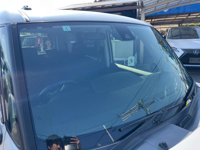 ルーミー カスタムＧ　Ｓ　鑑定書付　純正ナビ　Ｂカメラ　フルセグ　スマートアシスト　ＬＥＤライト　スマートキー　Ｂｌｕｅｔｏｏｔｈ　両側パワースライドドア　クルコン　ステアスイッチ　ＥＴＣ　アイドリングストップ　フルフラット（19枚目）