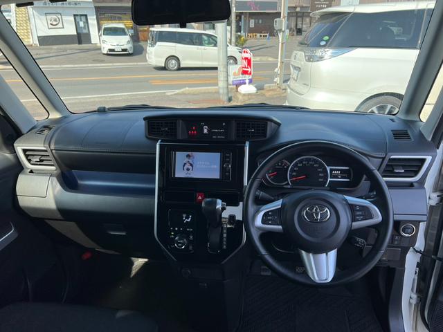 ルーミー カスタムＧ　Ｓ　鑑定書付　純正ナビ　Ｂカメラ　フルセグ　スマートアシスト　ＬＥＤライト　スマートキー　Ｂｌｕｅｔｏｏｔｈ　両側パワースライドドア　クルコン　ステアスイッチ　ＥＴＣ　アイドリングストップ　フルフラット（26枚目）