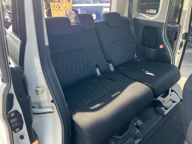 ルーミー カスタムＧ　Ｓ　鑑定書付　純正ナビ　Ｂカメラ　フルセグ　スマートアシスト　ＬＥＤライト　スマートキー　Ｂｌｕｅｔｏｏｔｈ　両側パワースライドドア　クルコン　ステアスイッチ　ＥＴＣ　アイドリングストップ　フルフラット（43枚目）