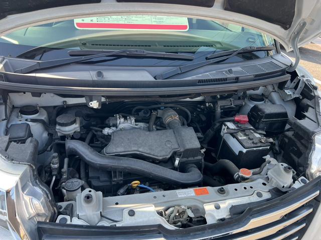 ルーミー カスタムＧ　Ｓ　鑑定書付　純正ナビ　Ｂカメラ　フルセグ　スマートアシスト　ＬＥＤライト　スマートキー　Ｂｌｕｅｔｏｏｔｈ　両側パワースライドドア　クルコン　ステアスイッチ　ＥＴＣ　アイドリングストップ　フルフラット（59枚目）