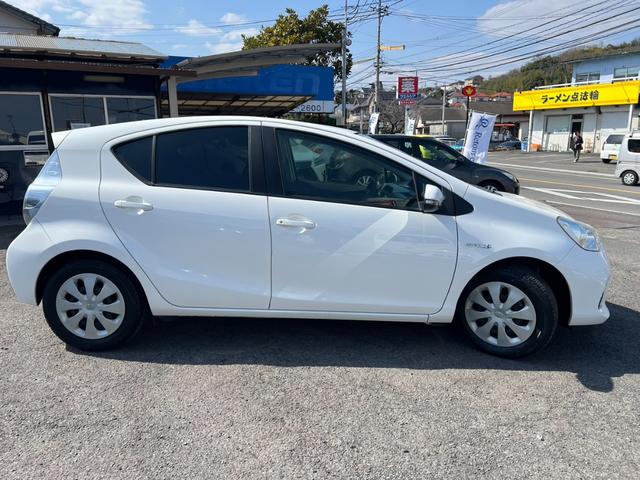 アクア Ｓ　鑑定書付　ハイブリッド車　ケンウッドナビ　バックカメラ　フルセグ　ＥＴＣ　ＣＤ／ＤＶＤ　Ｂｌｕｅｔｏｏｔｈ　コーナーセンサー（15枚目）