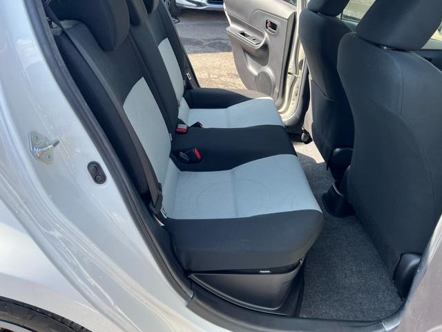 アクア Ｓ　鑑定書付　ハイブリッド車　ケンウッドナビ　バックカメラ　フルセグ　ＥＴＣ　ＣＤ／ＤＶＤ　Ｂｌｕｅｔｏｏｔｈ　コーナーセンサー（41枚目）