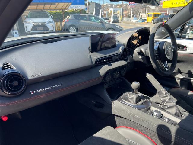 ロードスター マツダスピリットレーシングロードスター ワンオーナー 限定車 マツダスピリットFアンダースカート リアスポイラー サイドスカート Rアンダースカート 純正ナビ Bカメラ BT 6速MT 専用フロアマット 17インチ専用AW レッドキャリパー(37枚目)